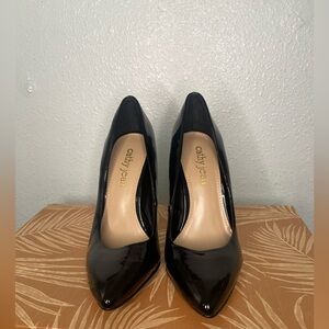 Cathy jeans  black pointed toe pumps
